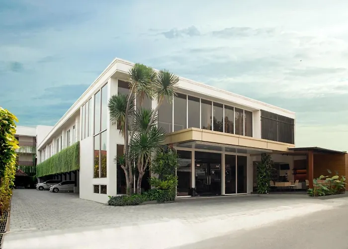 Aveon Express Hotel By Daphna International Yogyakarta